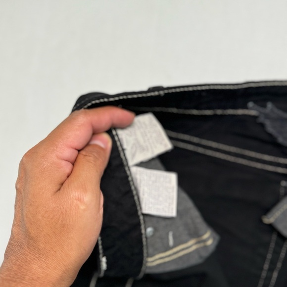 New Men's ROBIN'S JEAN sz 44 Crystal & Studs Denim Short - Picture 8 of 10